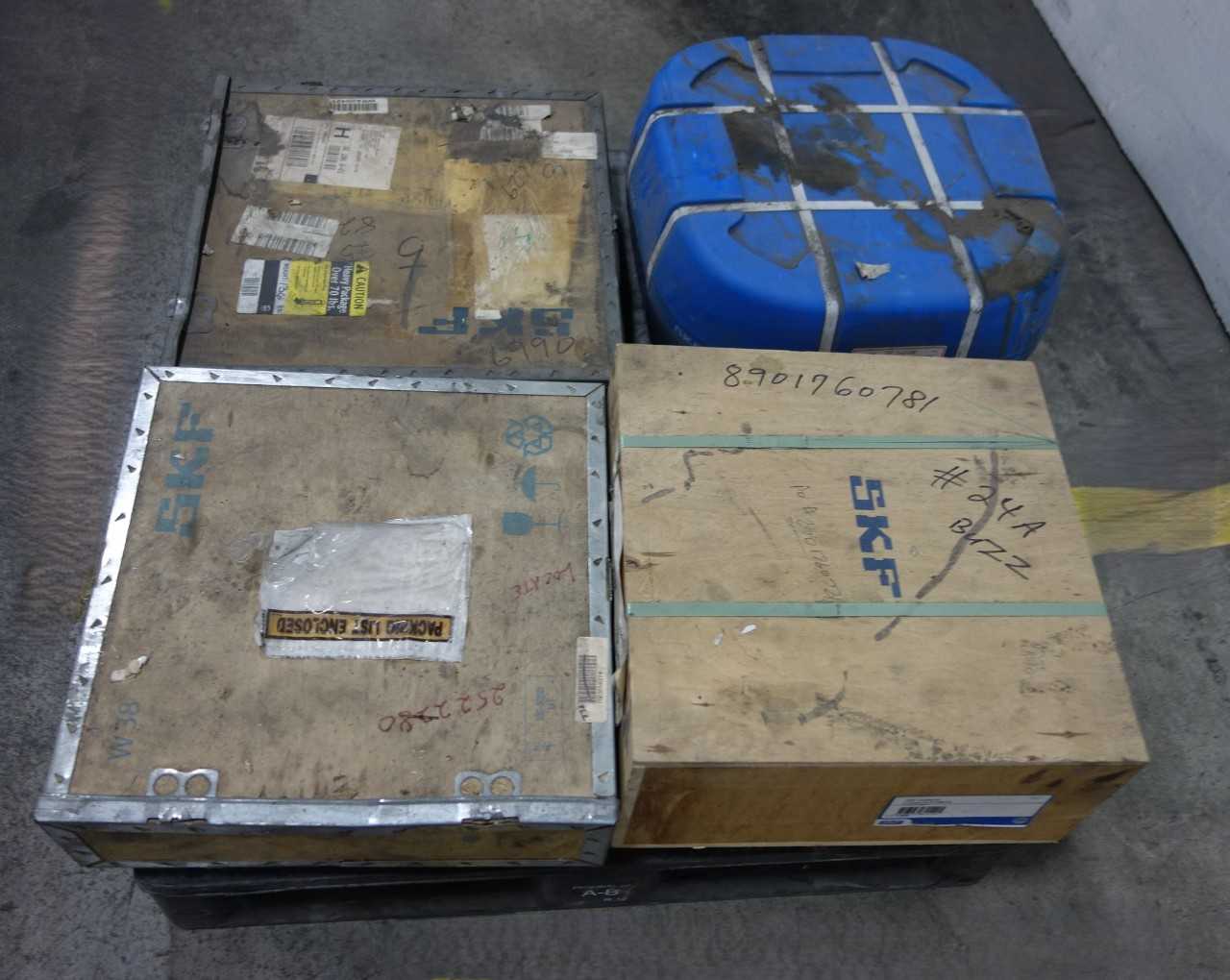 LOT OF 4 ASSORTED SKF BEARINGS - BEARINGS