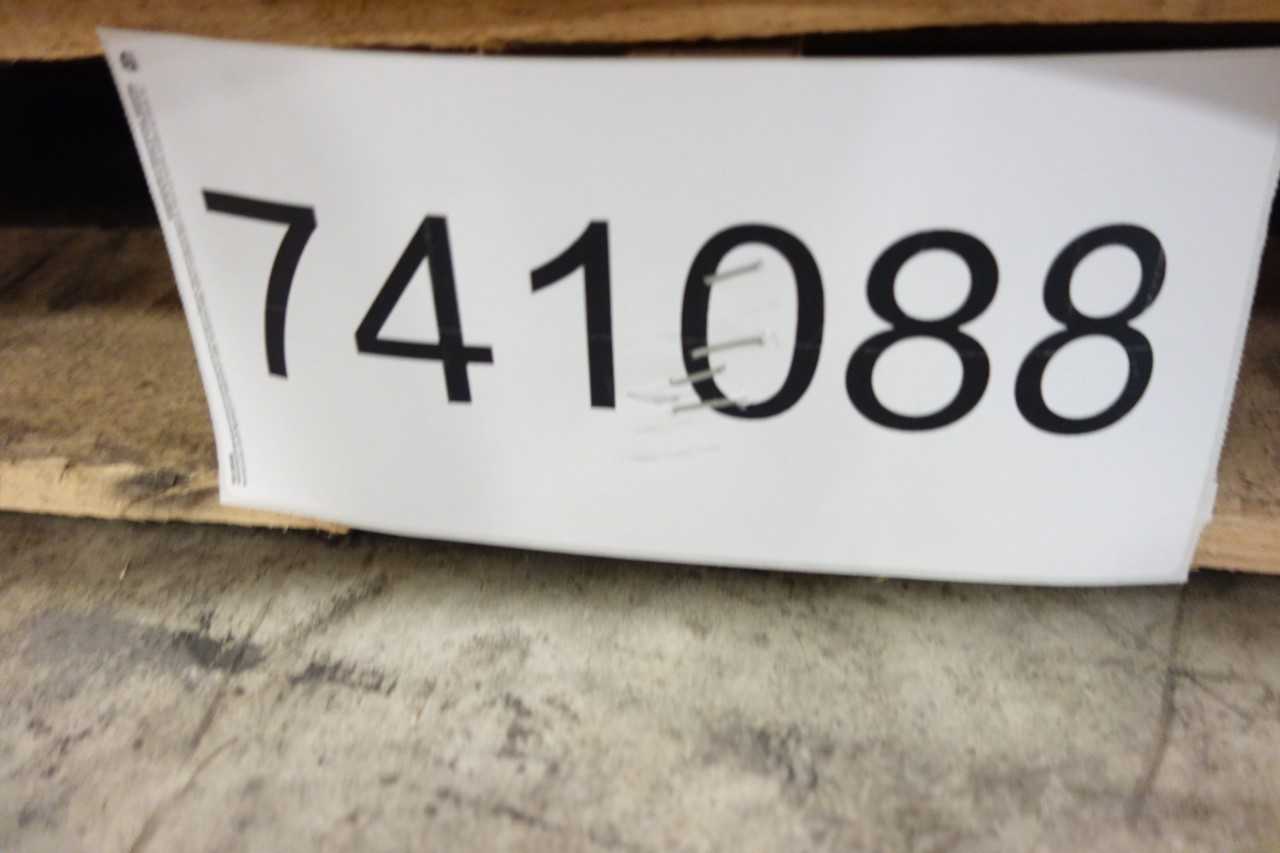 2 PALLETS OF ASSORTED GEAR REDUCERS, BELTS, SPROCKETS, BELT SHEAVES- MITSUBISHI, THK, MARTIN - GEAR REDUCERS