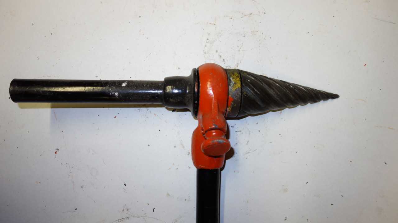 RIDGID 00-R DIE HEAD RATCHET THREADER - HAND TOOLS