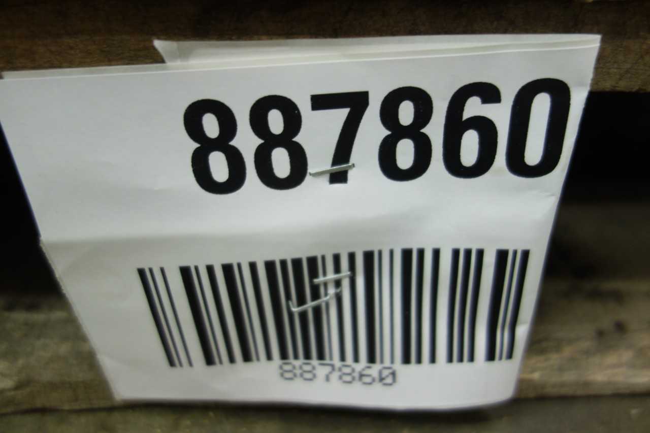 3 PALLETS OF ASSORTED SHOP SUPPLIES - LIGHTING