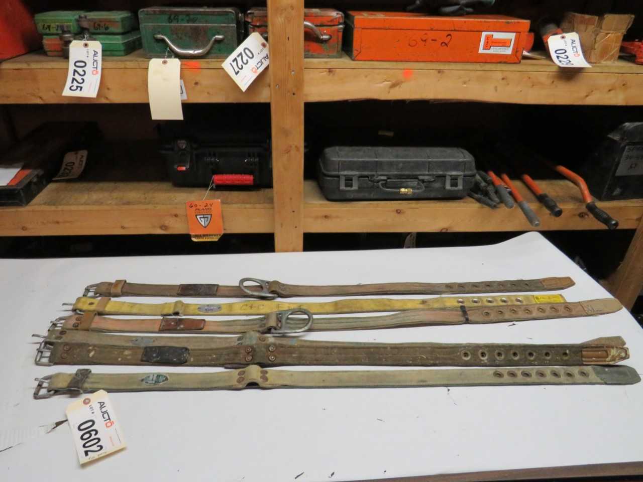 LOT OF 6 ASSORTED SAFETY BELTS - SAFETY EQUIPMENT