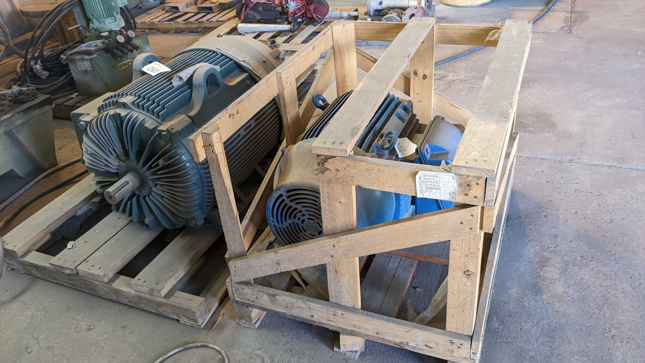 LOT OF 2 MOTORS - ELECTRIC MOTORS