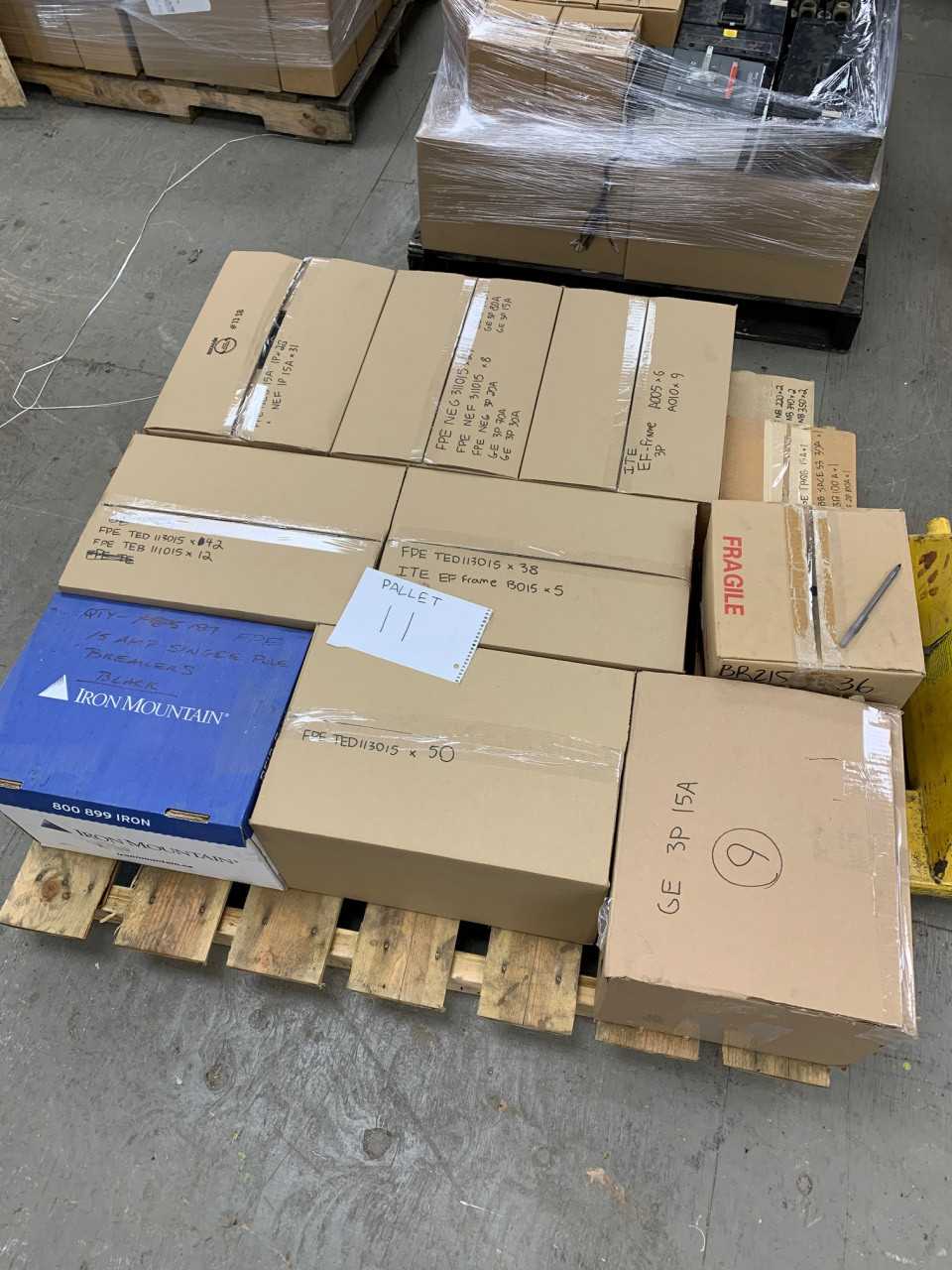 Assorted Pallet of Circuit Breakers - CIRCUIT BREAKERS