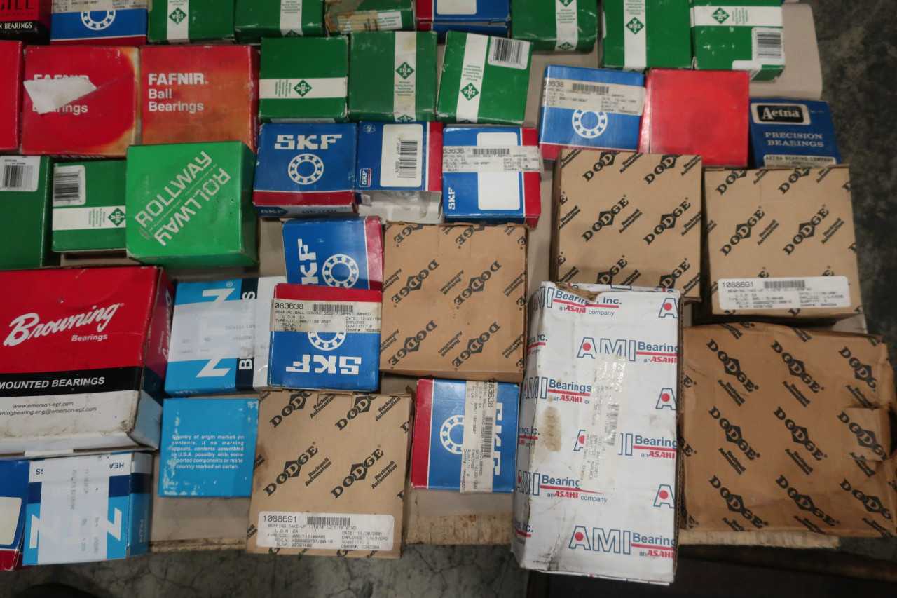 1 PALLET OF ASSORTED BEARINGS - BEARINGS