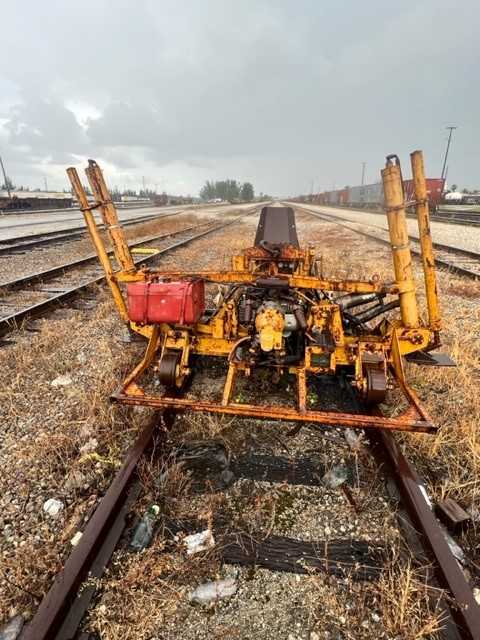 Track Lining Machine - CONSTRUCTION EQUIPMENT