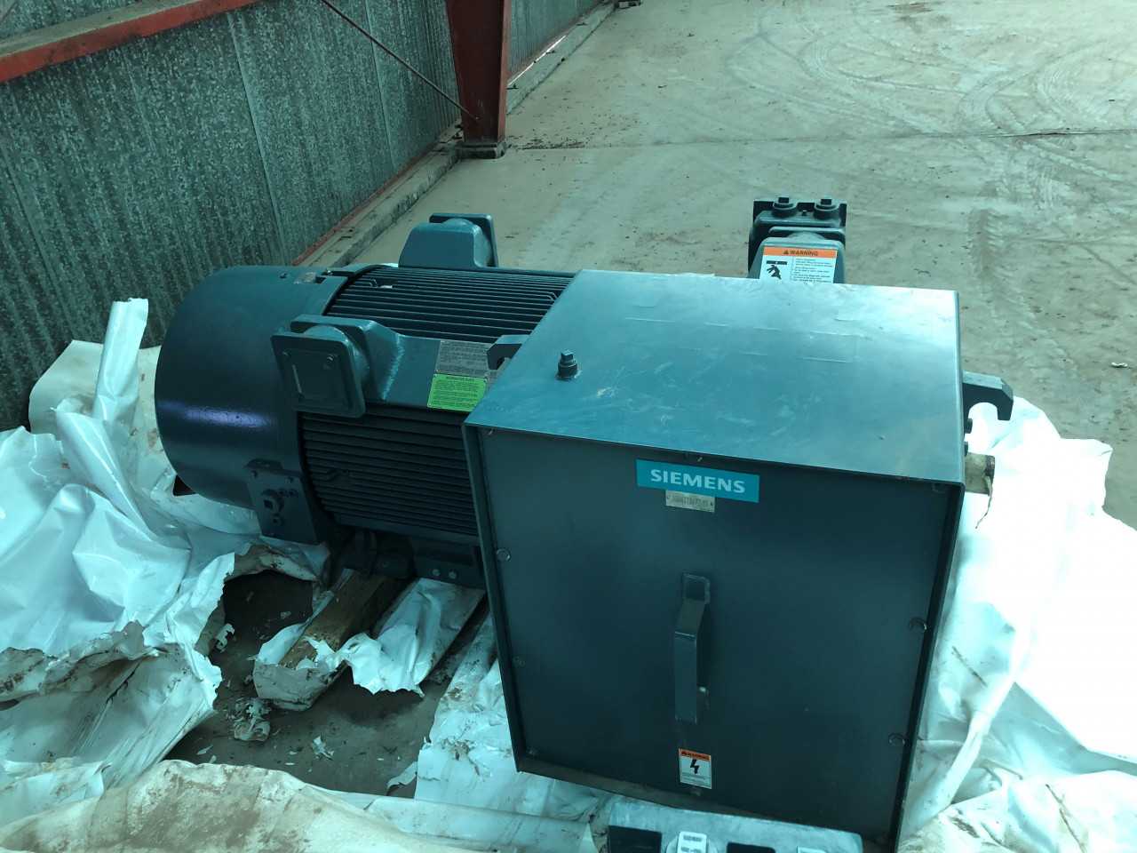 Unused Siemens AC Induction Electric Motor 600HP 1800RPM - ELECTRIC MOTORS