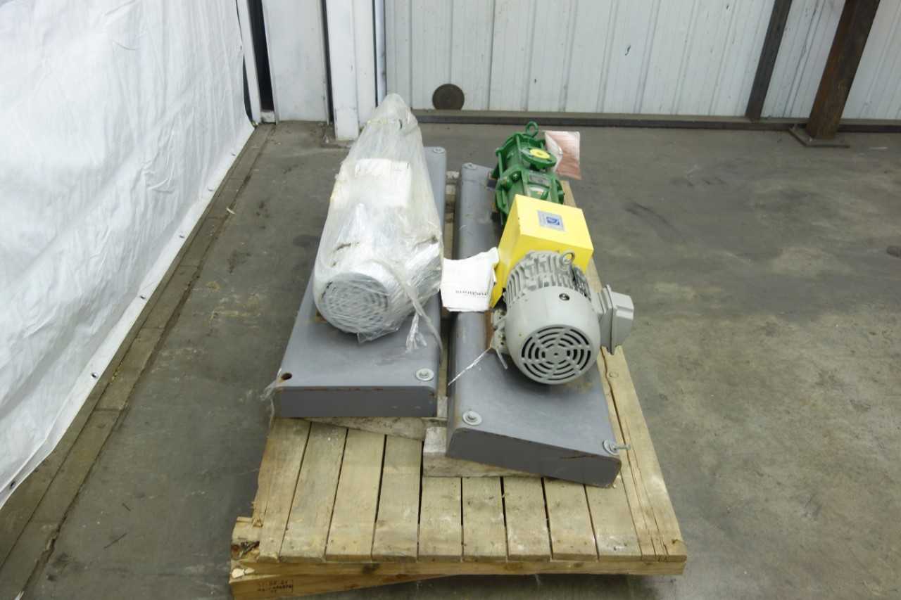 LOT OF 2 DICKOW PUMP CO P-121-02 SEALLESS CENTRIFUGAL PUMPS WITH MAGNETIC COUPLING - CENTRIFUGAL PUMP