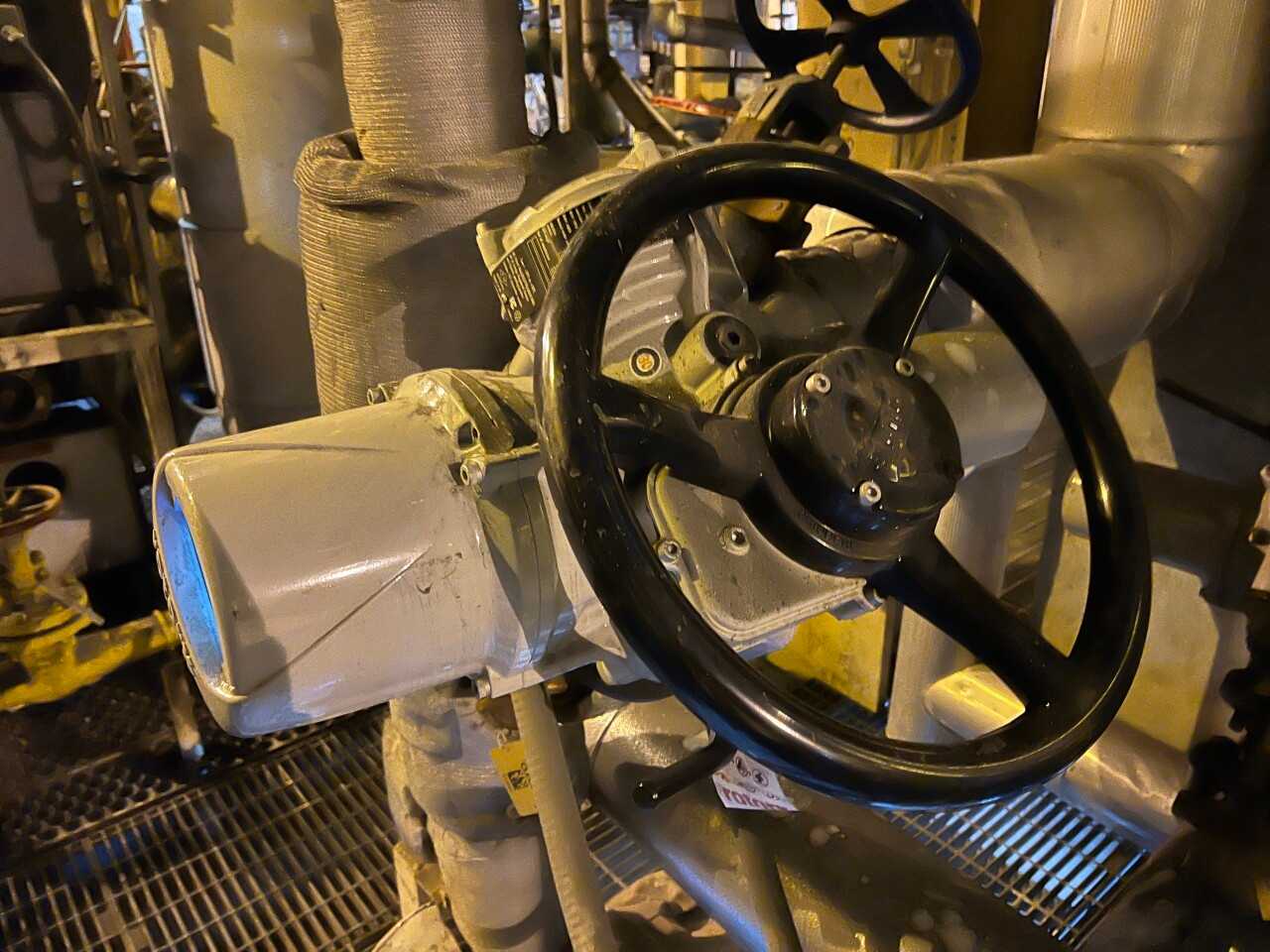 3x Rotork electric valve actuators - VALVES
