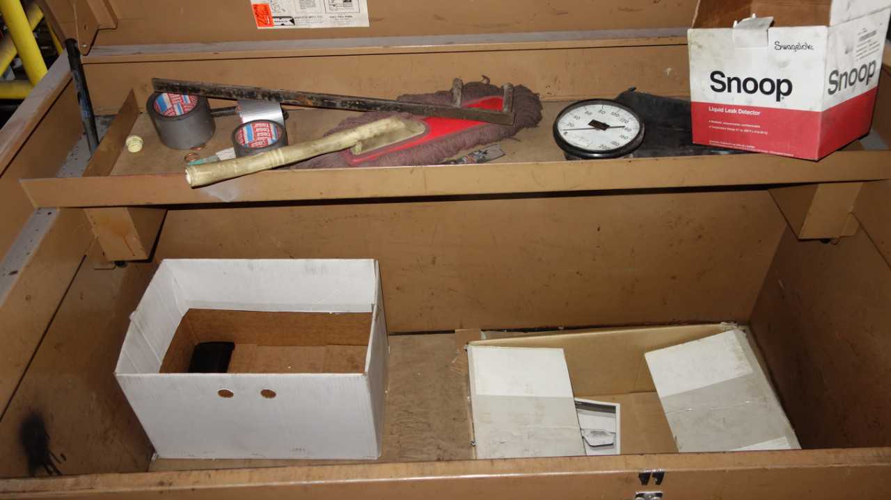 KNACK JOB BOX WITH TOOLS AND SUPPLIES - ELECTRIC POWER TOOLS