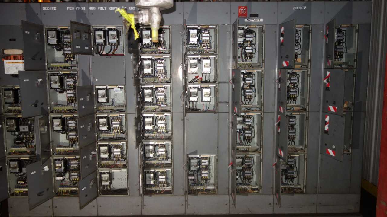 X8 VERTICAL SECTIONS OF WESTINGHOUSE MCC BUCKETS - MOTOR CONTROL CENTERS