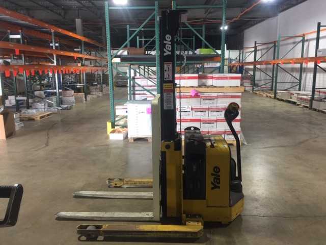 2008 Yale MSW025LFN24TV083 walkie stacker, Maryland Hts., MO - FORKLIFTS