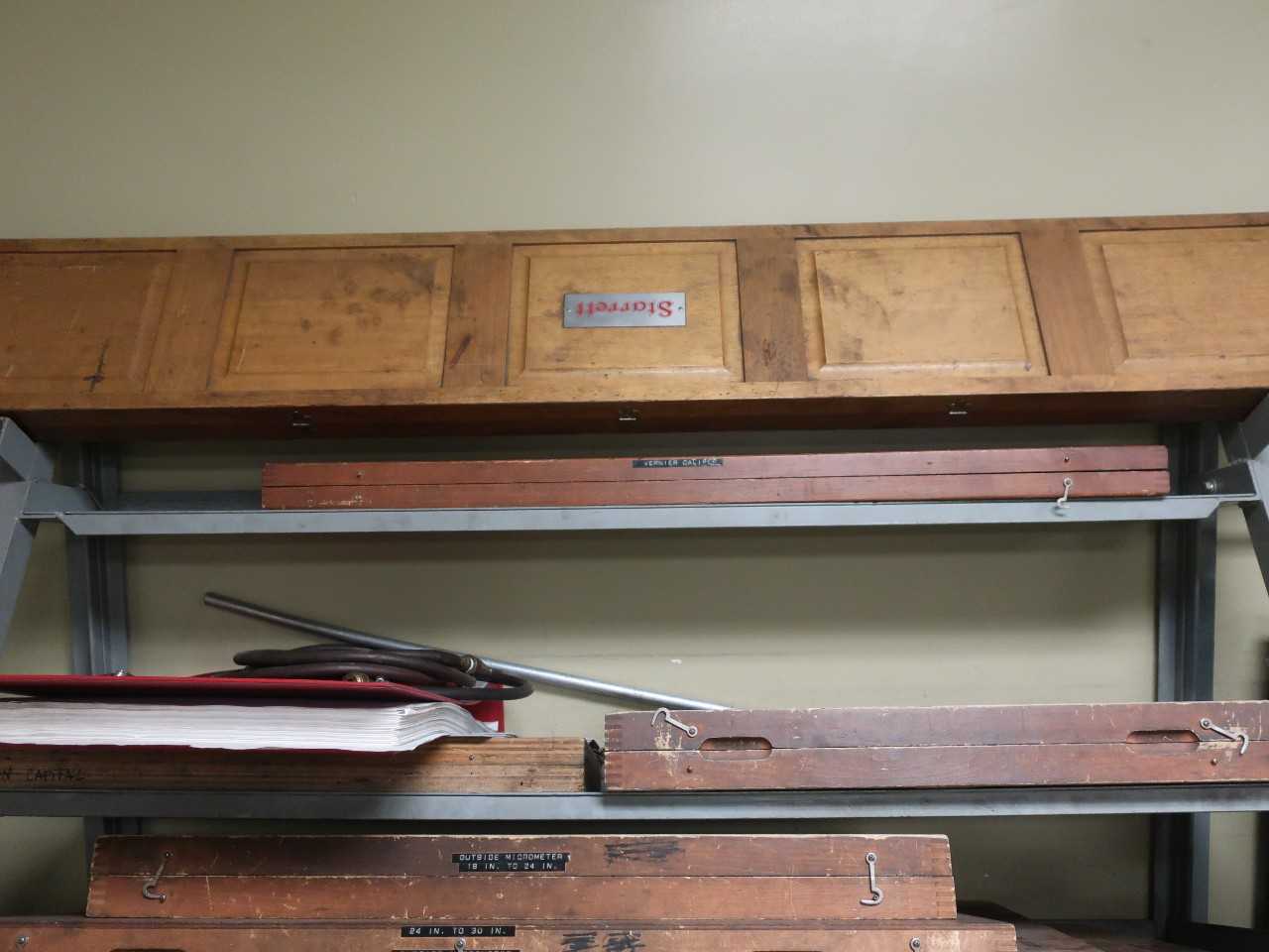 Steel cantilever shelving - SHELVING