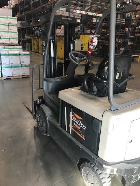 2004 Crown FC402050TT188 sitdown counterbalance, Hanover, MD (Baltimore) - FORKLIFTS
