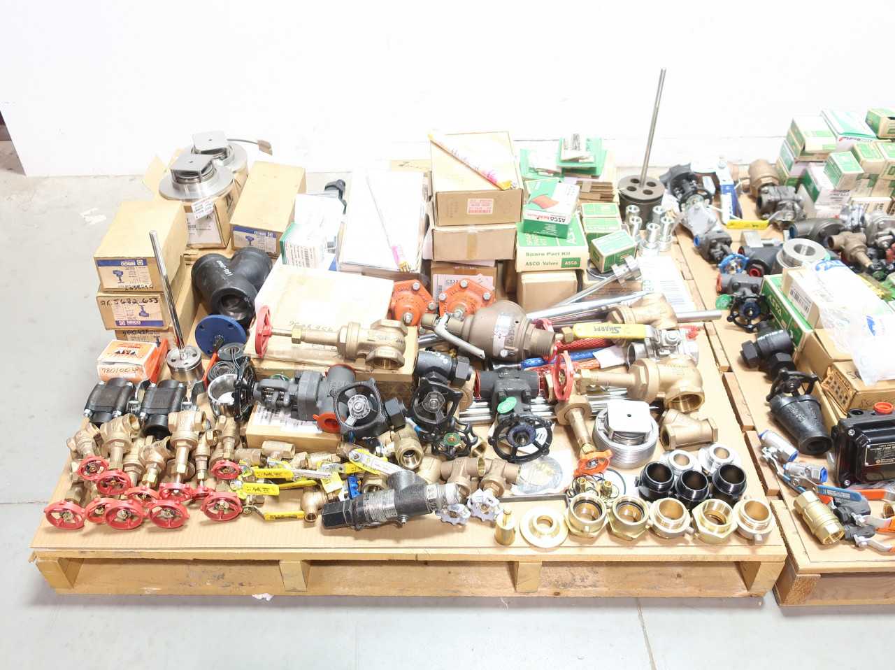 2 PALLETS OF ASSORTED VALVES AND VALVE PARTS - VALVES