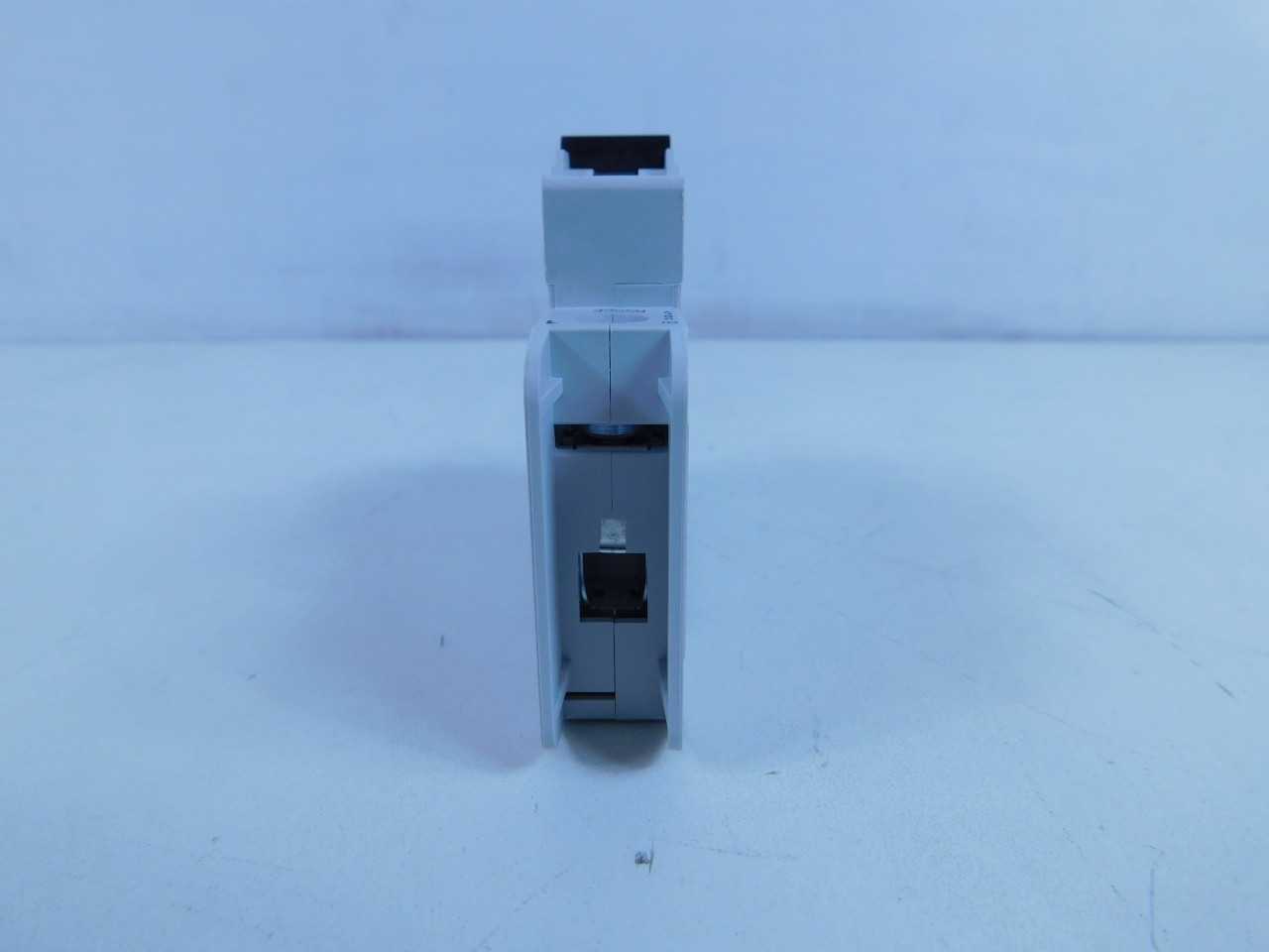 Quantity of 11x FAZ-D3/1-NA-SP MCB/Industrials - VALVES