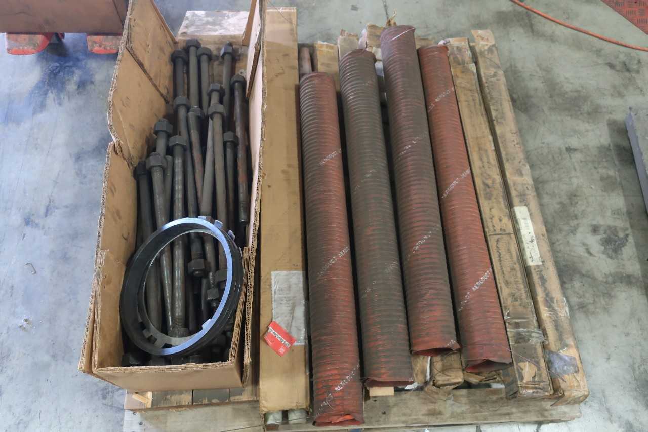 1 PALLET OF SEAL RAIL COLD END INTERMEDIATE WITH HOLDING BARS - MACHINING ACCESSORIES & TOOLING