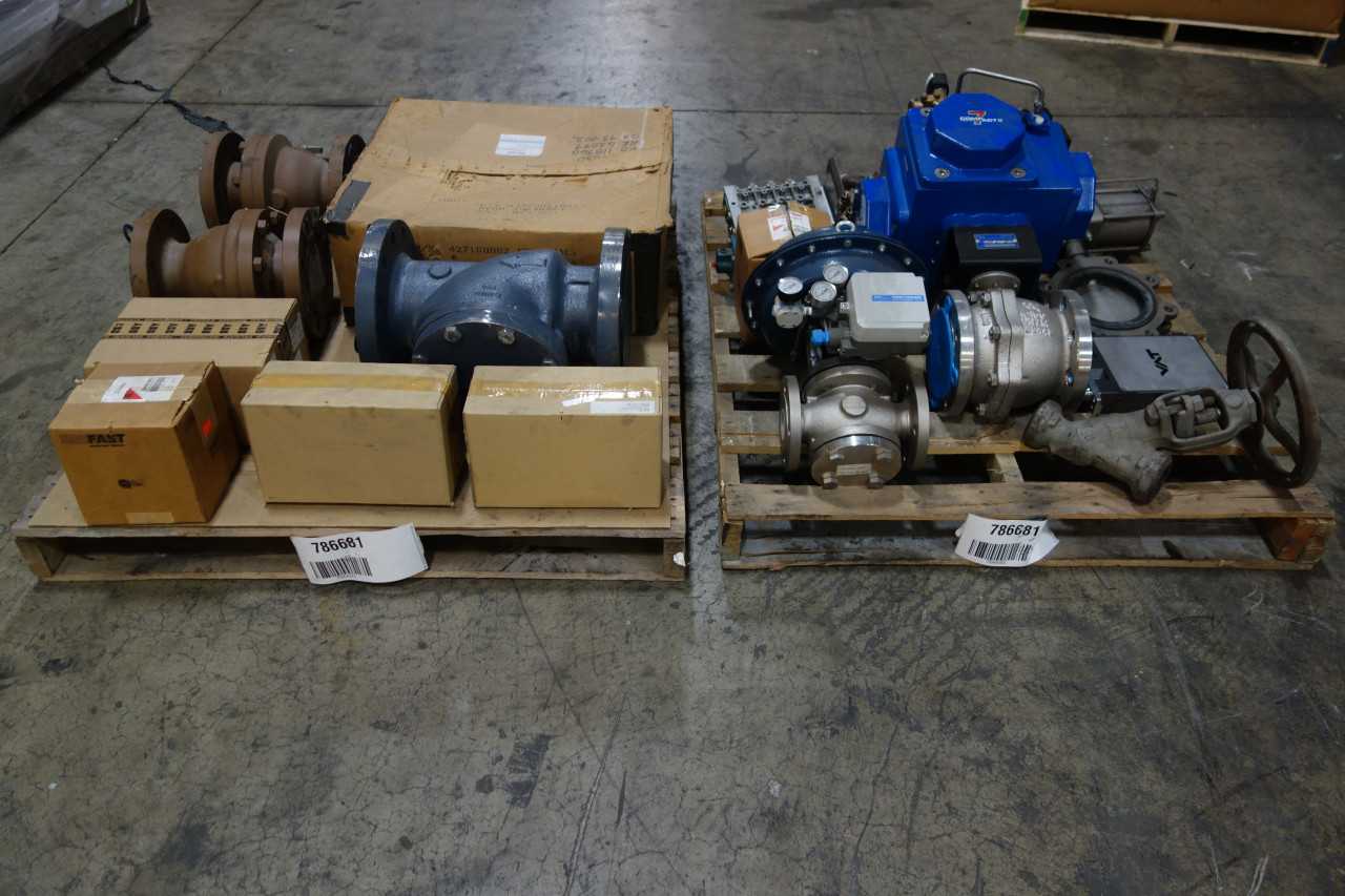 2 PALLETS OF ASSORTED VALVES AND VALVE ACCESSORIES - VALVES