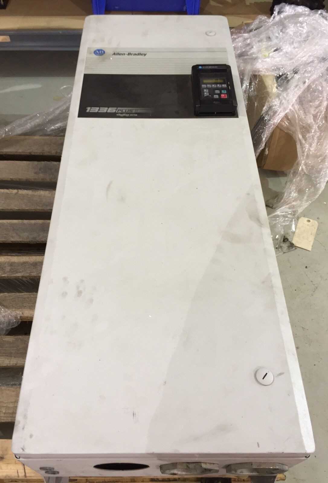 USED ALLEN-BRADLEY 200HP 1336 PLUS II AC DRIVE 1336F-B200-AA-EN-HA2-L6 SERIES A - MOTOR DRIVES