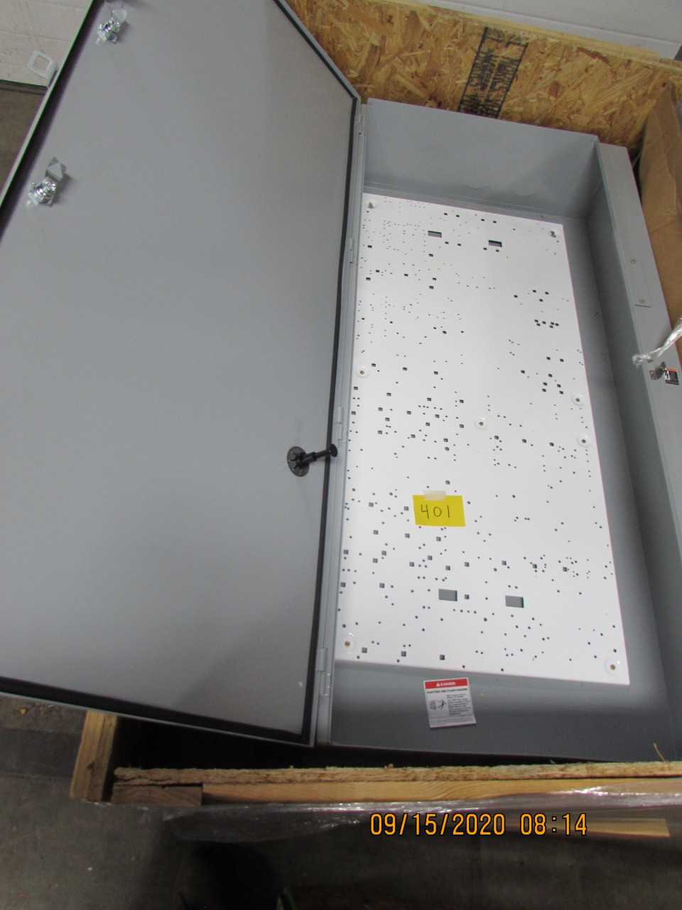 Eaton Enclosure - AUTOMATION & CONTROLS
