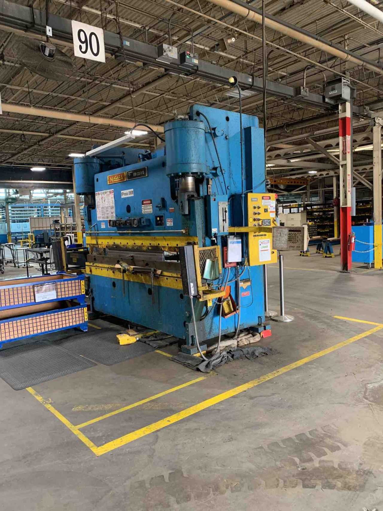 Niagara HBM-230-8-10 Hydraulic Press Brake 230 Ton 10Ft - PRESS BRAKES