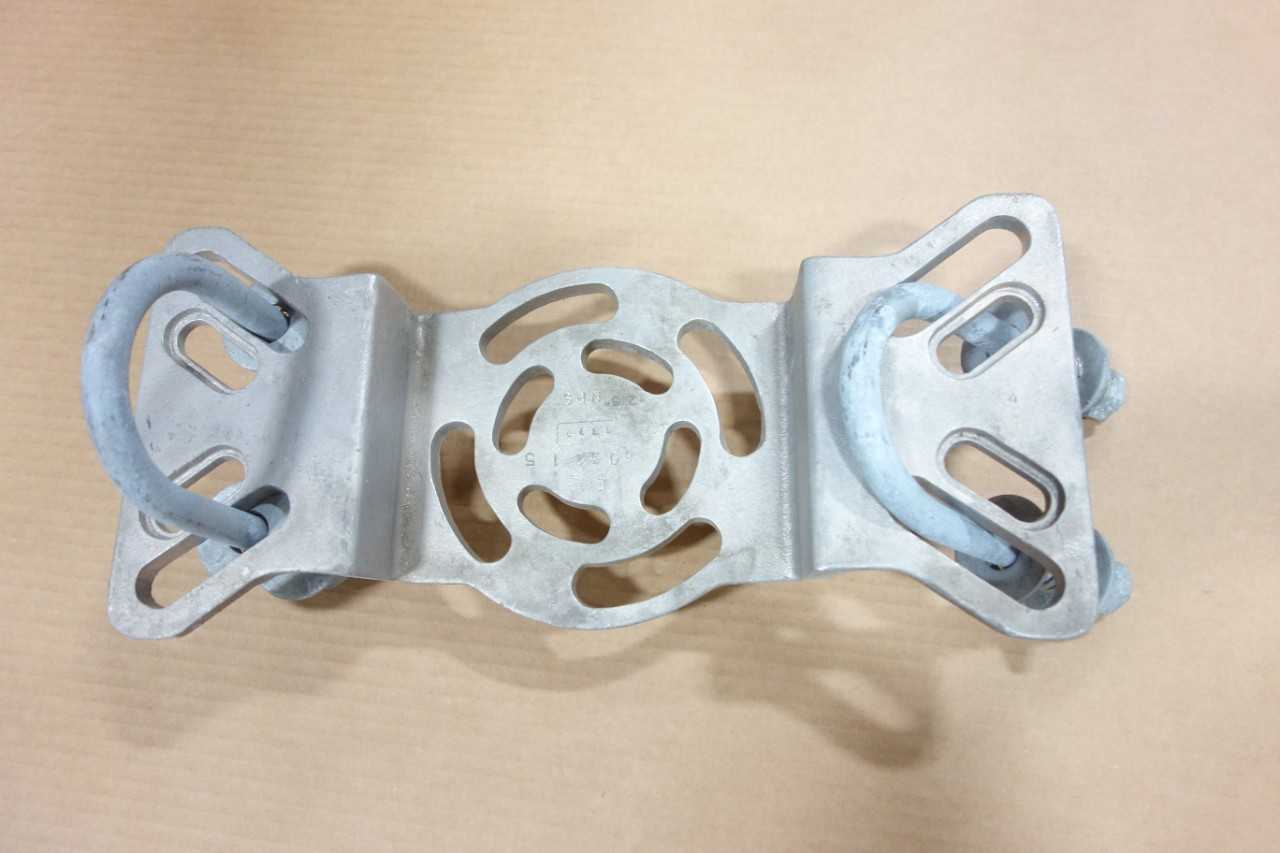 4 PALLETS OF ASSORTED TE CONNECTIVITY BRACKETS - INDUSTRIAL PARTS