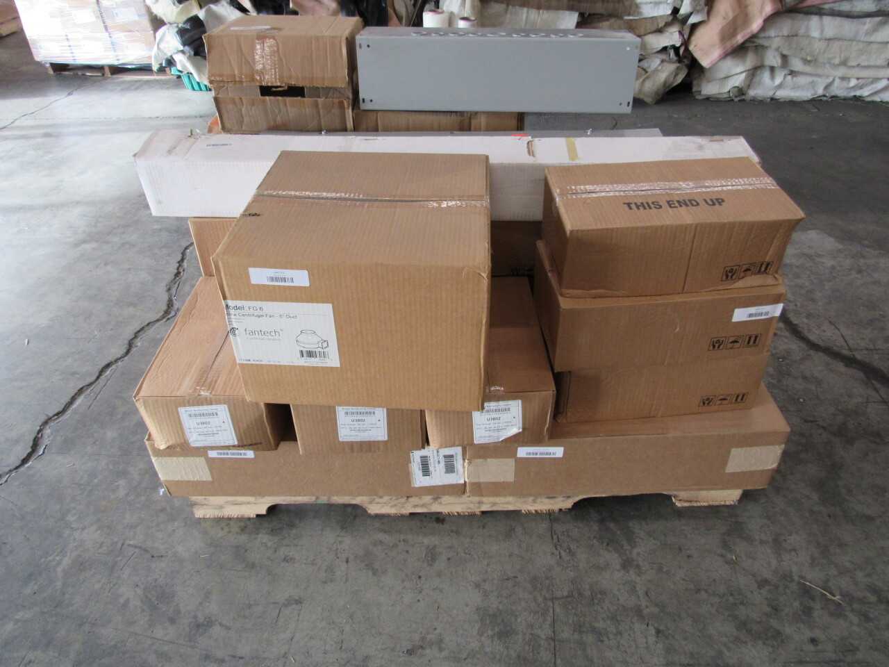 Pallet of 150x Assorted Electrical Enclosures, Lights, Switches & Electric Fans - LIGHTING