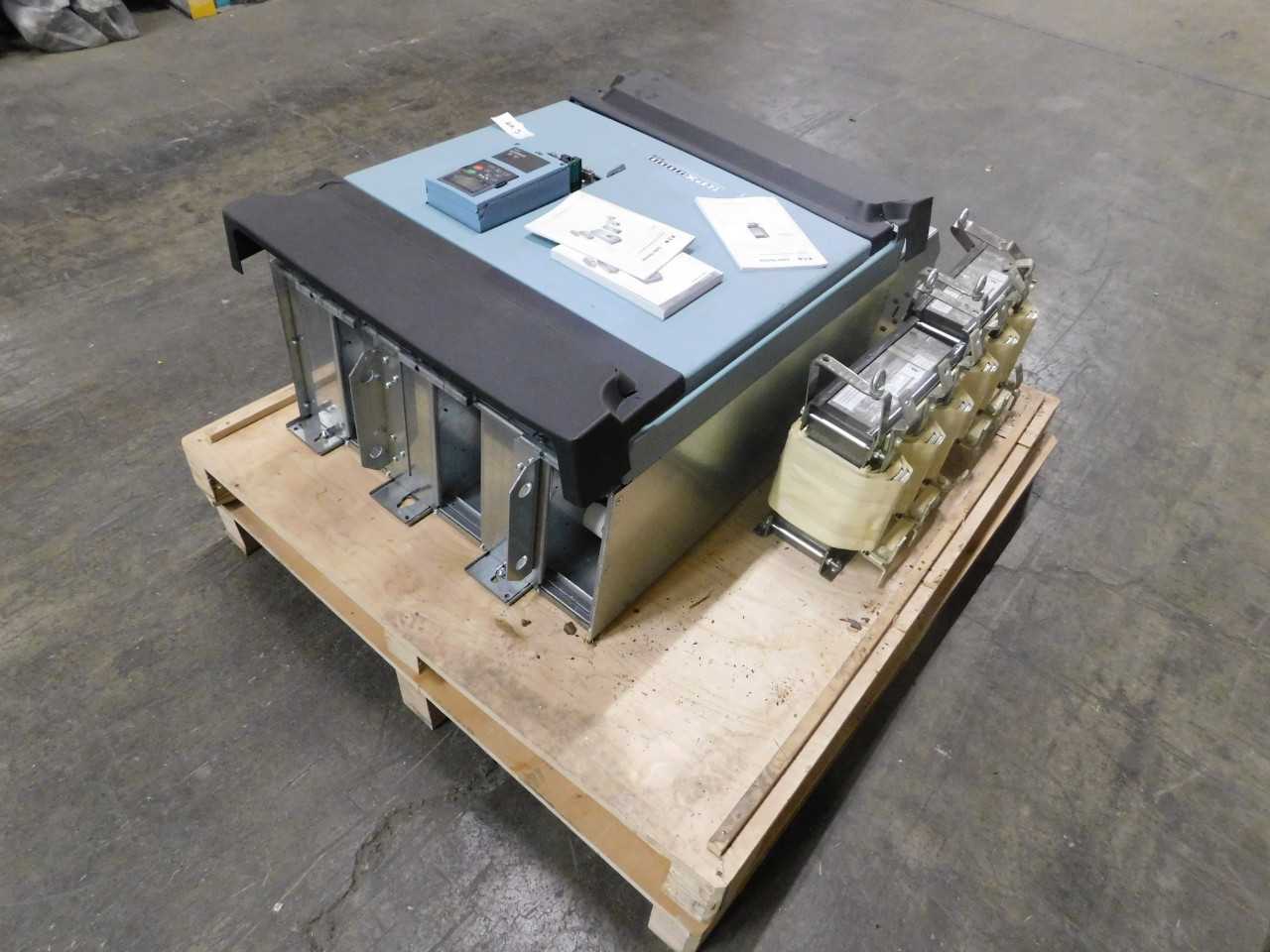 Lot of 1 Variable Frequency Drive with Two Transformers - CONTROL TRANSFORMERS