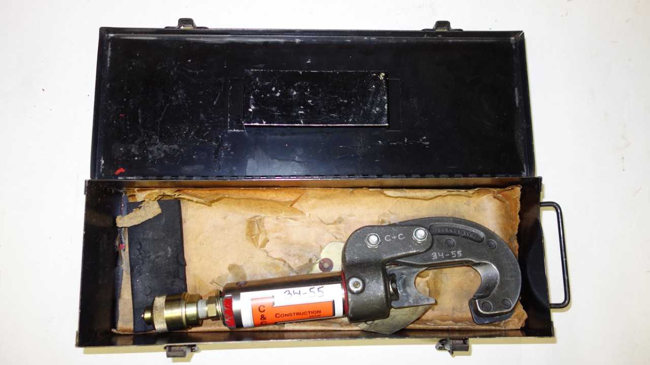 BURNDY YCC-13 HYDRAULIC CABLE CUTTER - ELECTRIC POWER TOOLS
