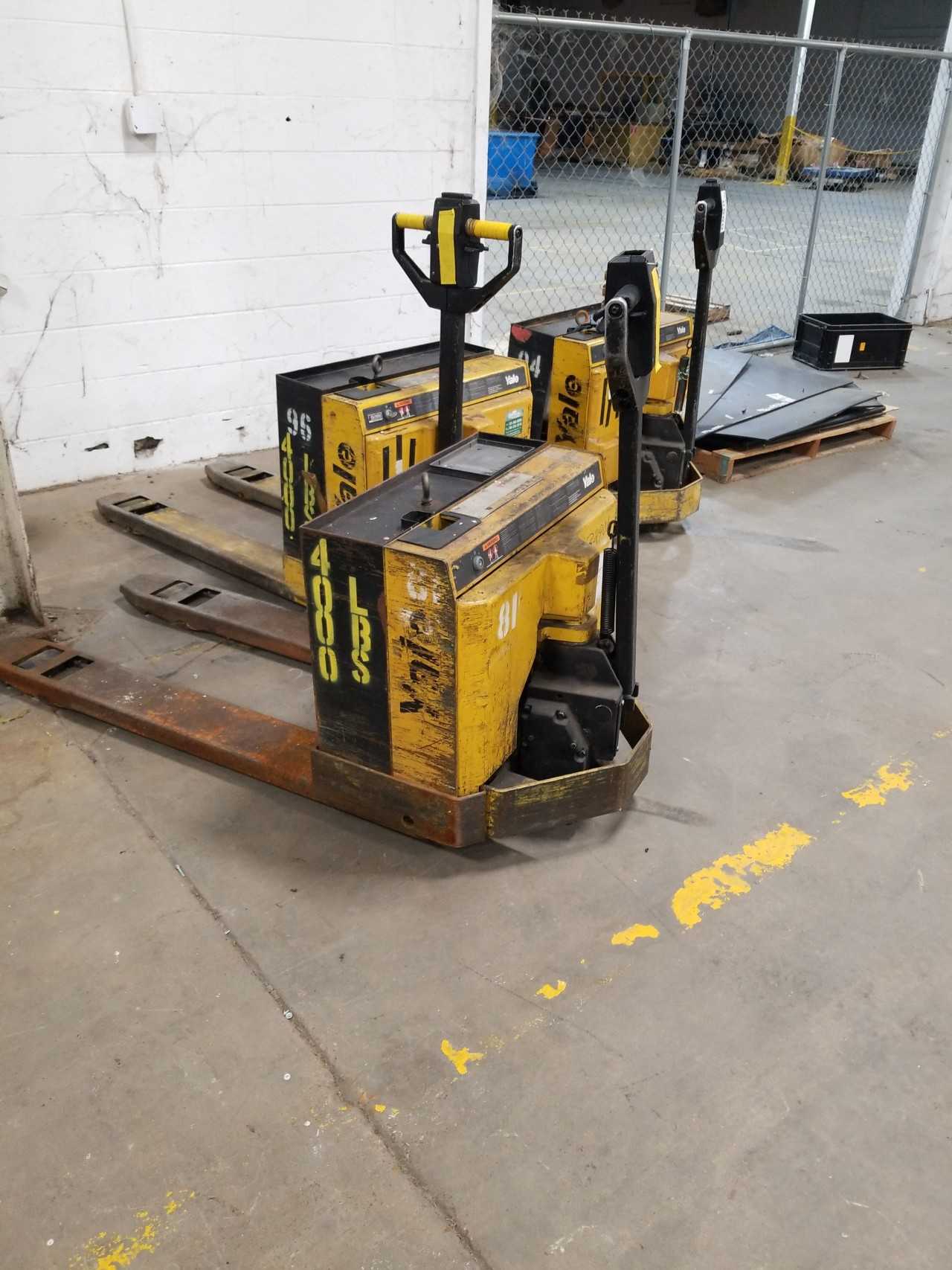 LOT OF 3 YALE ELECTRIC PALLET JACKS - MISCELLANEOUS
