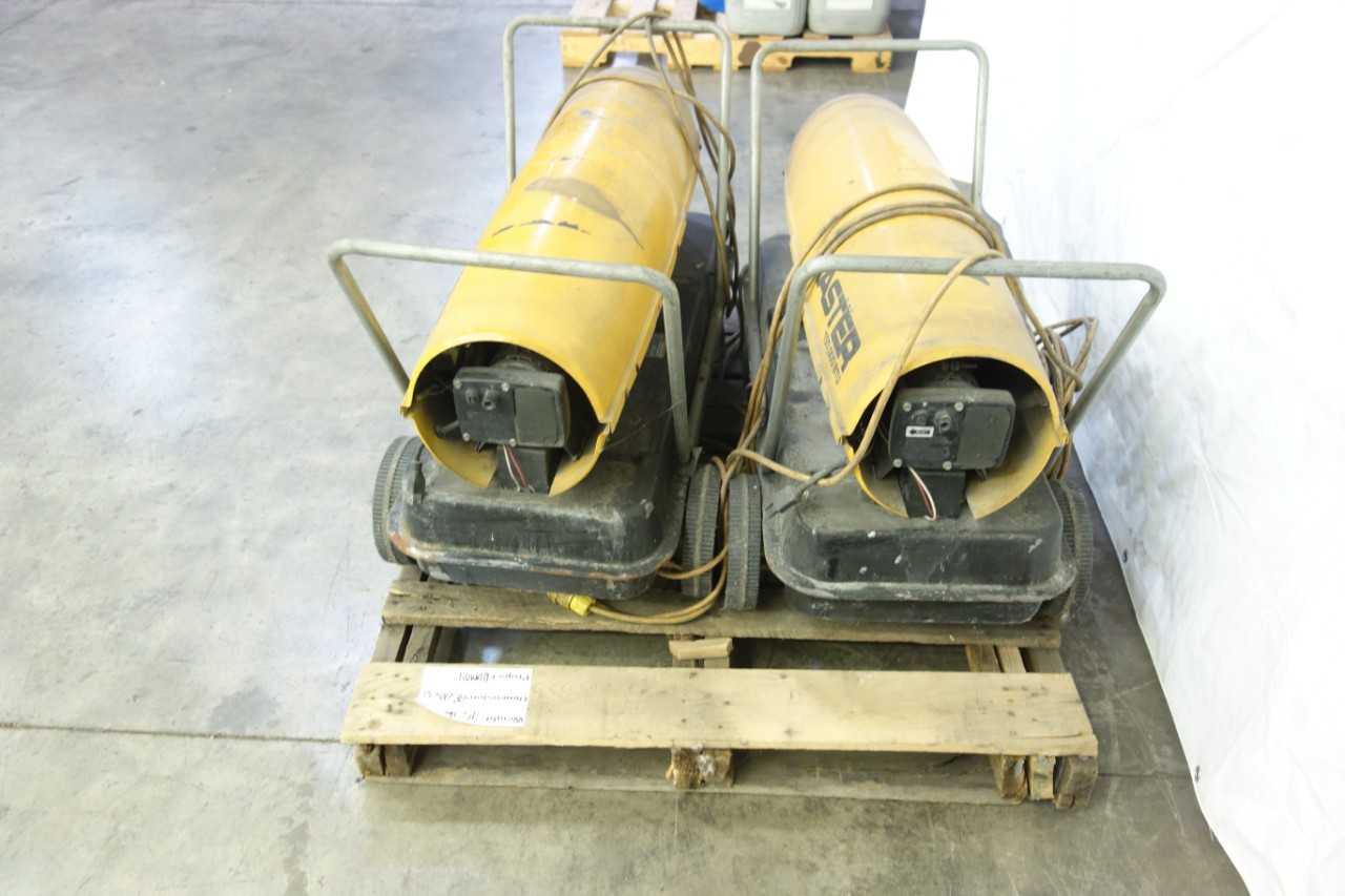 LOT OF 2 MASTER B150C KEROSENE SPACE HEATERS - UNIT HEATER