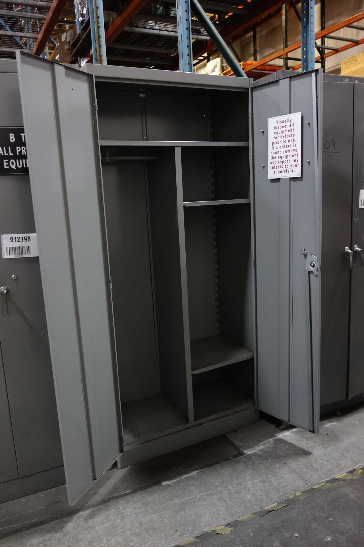 STORAGE CABINET - TOOL STORAGE
