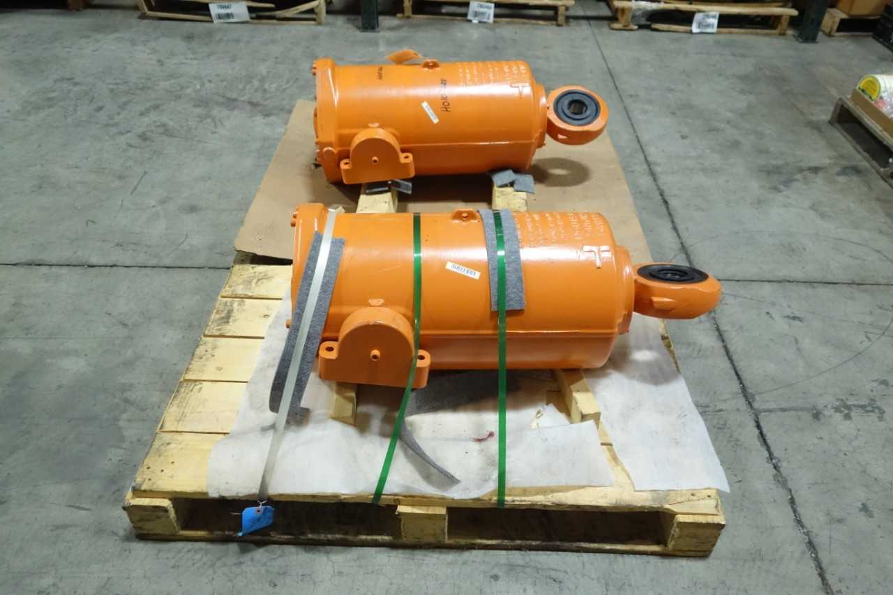 LOT OF 2 ROBOT COUNTERBALACE CYLINDERS - INDUSTRIAL ROBOTS