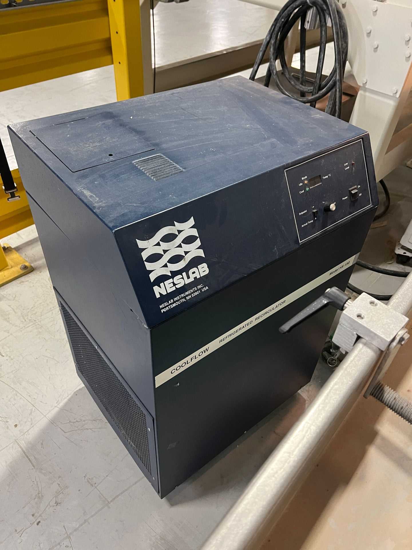 NESLAB HX-150 COOLFLOW REFRIGERATED RECIRCULATING CHILLER - CONSTRUCTION NESLAB HX-150 COOLFLOW REFRIGERATED RECIRCULATING CHILLER - CONSTRUCTION