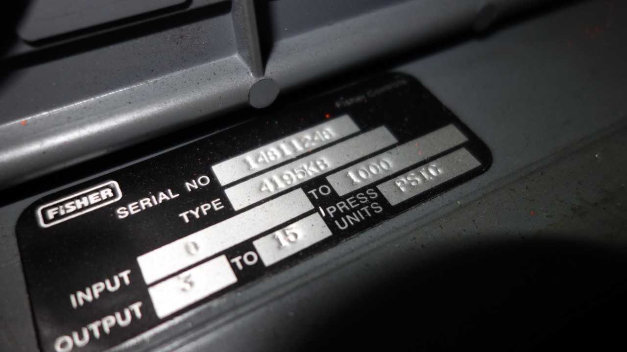 FISHER 4195KB CONTROLLER - INSTRUMENTATION