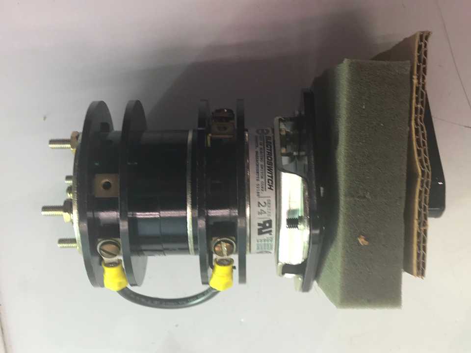 WEYMOUTH ELECTROSWITCHES (QTY 4) - ELECTRICAL COMPONENTS