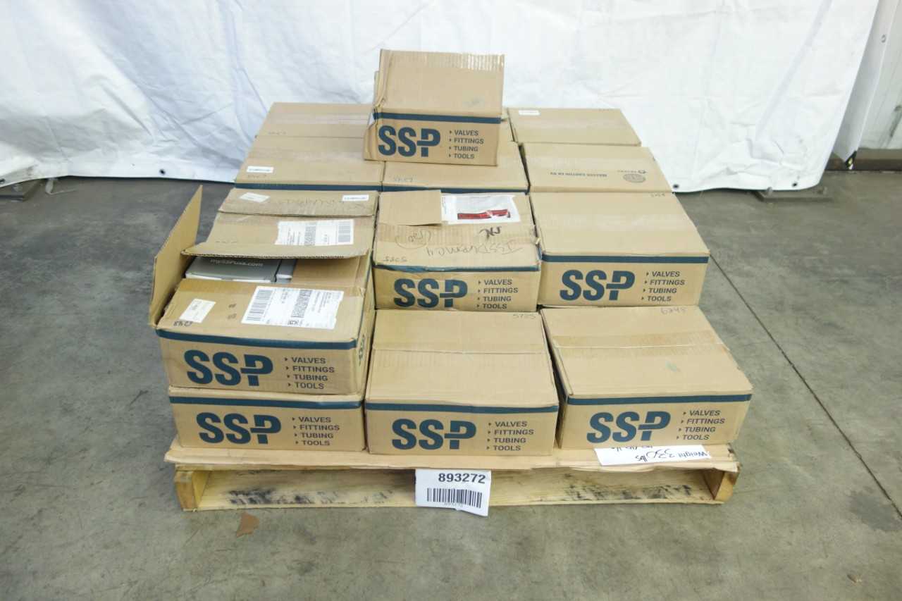 PALLET OF ASSORTED SSP PIPE AND TUBE FITTINGS - PROCESS EQUIPMENT