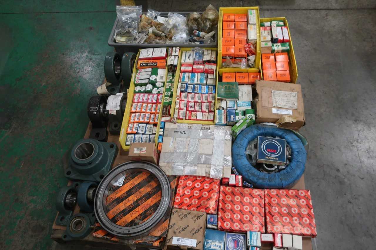 1 PALLET OF ASSORTED BEARINGS - BEARINGS