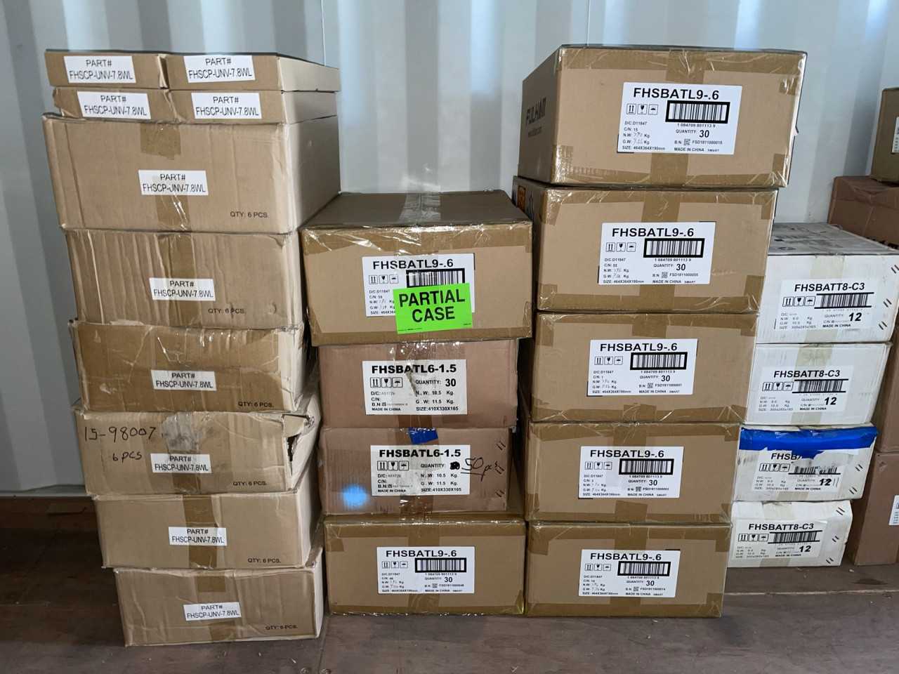 Lot of Approximately 2000 New and Unused LED Emergency Backup Drivers and Batteries from Fulham - ELECTRIC POWER TOOLS