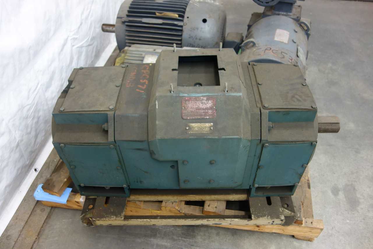 LOT OF 4 ASSORTED ELECTRIC MOTORS - ELECTRIC MOTORS
