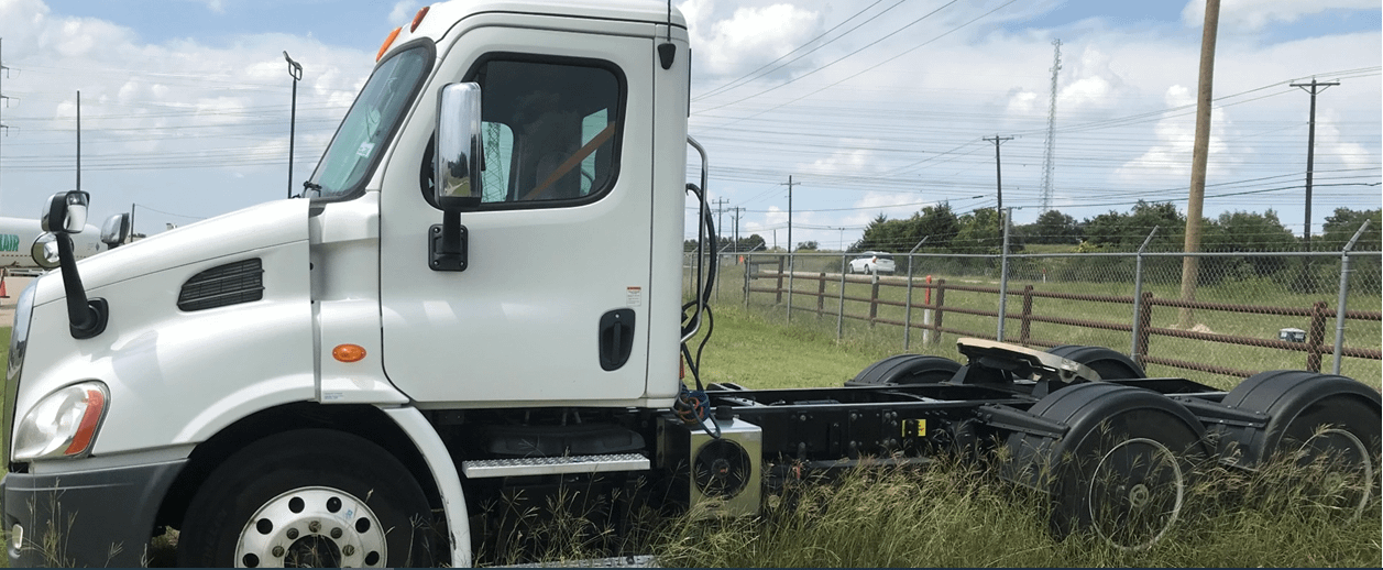 2014 Freightliner Cascadia Truck - HYDRO EXCAVATOR TRUCKS