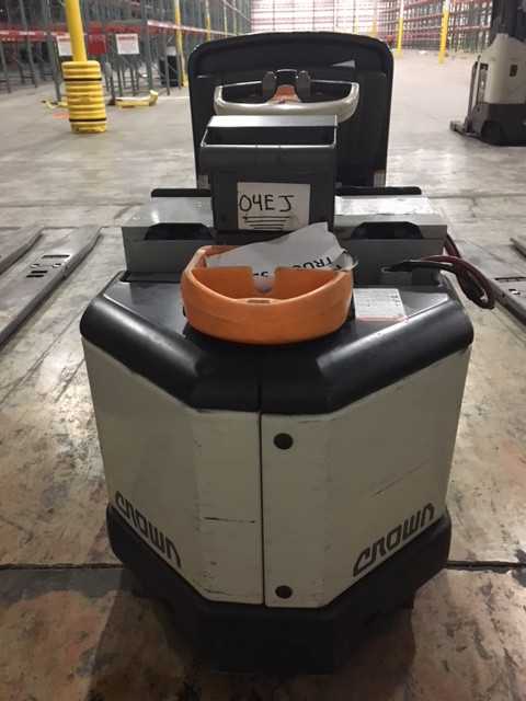 2012 CROWN PC4500-80 CENTER RIDER PALLET JACK, SUWANEE, GA - MANUAL PALLET JACKS