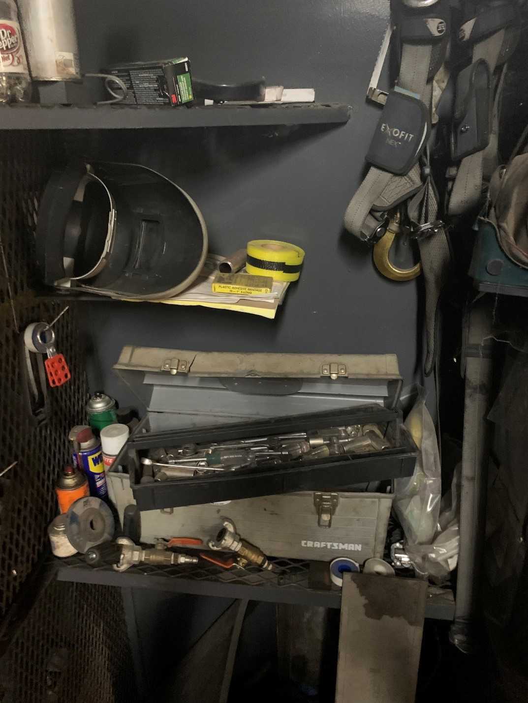 Lot of Miscellaneous Hand Tools - ELECTRIC POWER TOOLS Lot of Miscellaneous Hand Tools - ELECTRIC POWER TOOLS