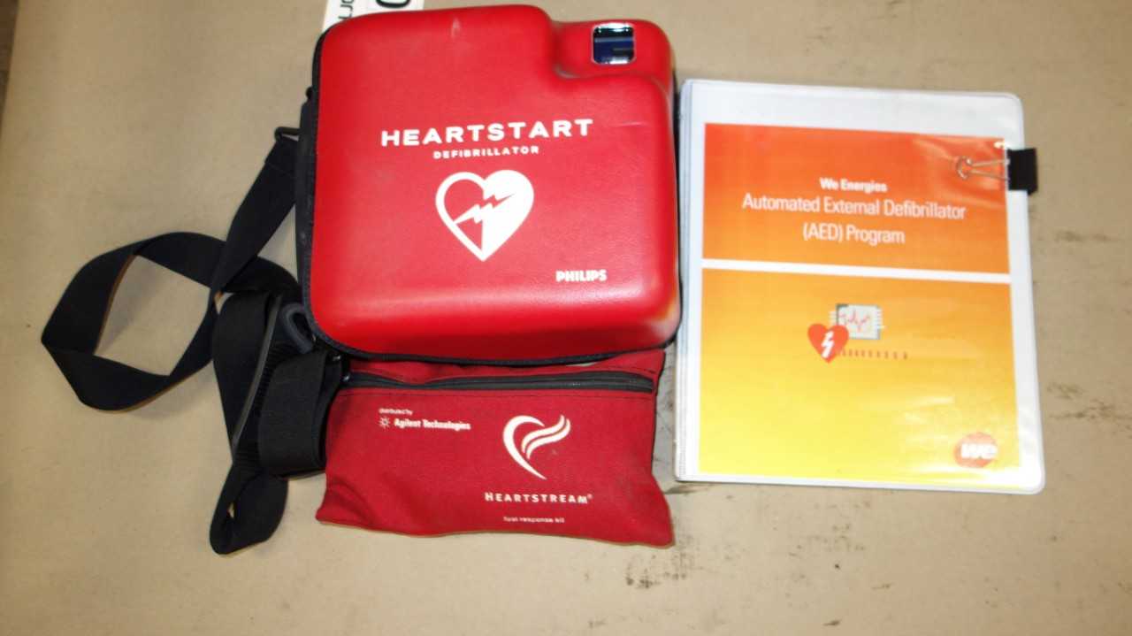 AGILENT M3861A SEMI AUTOMATIC DEFIBRILLATOR KIT - SAFETY EQUIPMENT