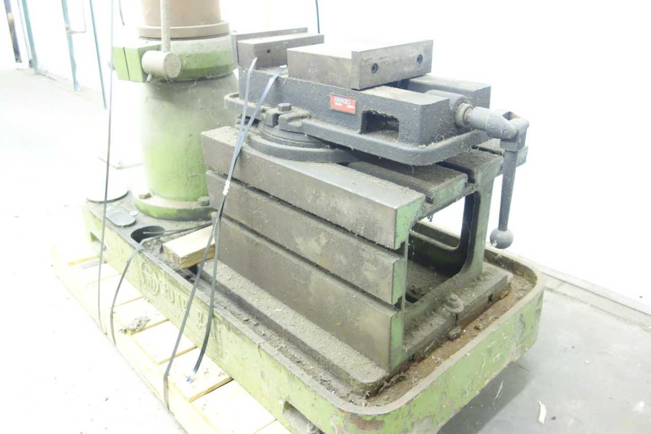 WILLIS TF750 RADIAL DRILL WITH BOX TABLE - RADIAL ARM DRILLING MACHINES