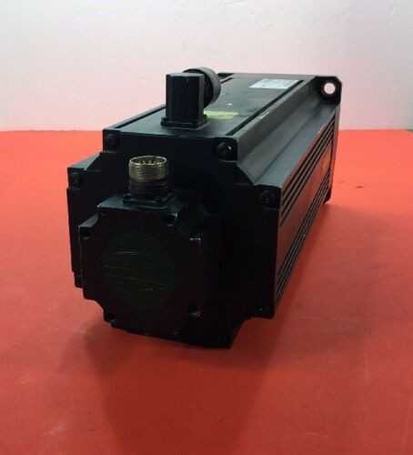 Lot of 2 CONTROL TECHNIQUES DUTYMAX DS 142DUE300CBCAA SERVO MOTORS 380/440V 3000RPM - Used - Bench Tested - SERVO