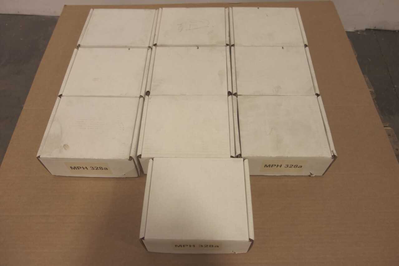 LOT OF 10 SOUND CANCELING EAR MUFFS - MACHINING ACCESSORIES & TOOLING