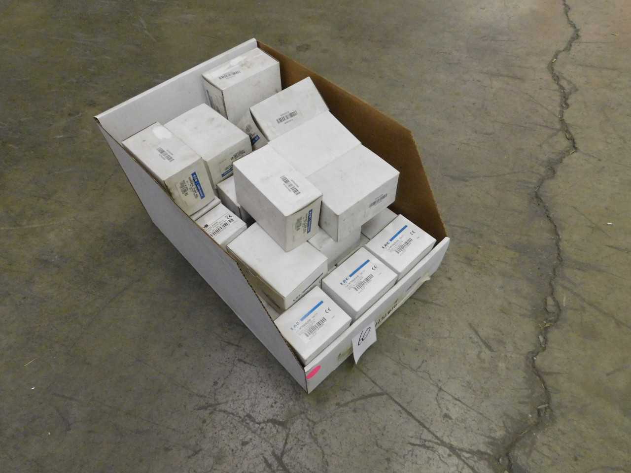 Lot of 18 General Purpose Relays - ELECTRICAL COMPONENTS