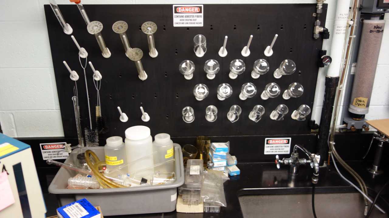 LOT OF ASSORTED LAB EQUIPMENT/SUPPLIES, TITRATORS - LAB & SCIENTIFIC