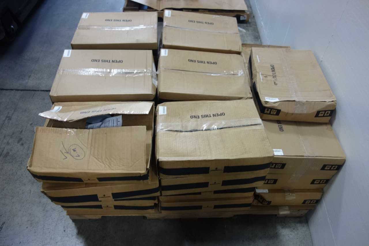 PALLET OF EMERSON APPLETON MERCMASTER III LUMINAIRES LIGHT FIXTURES - LIGHTING