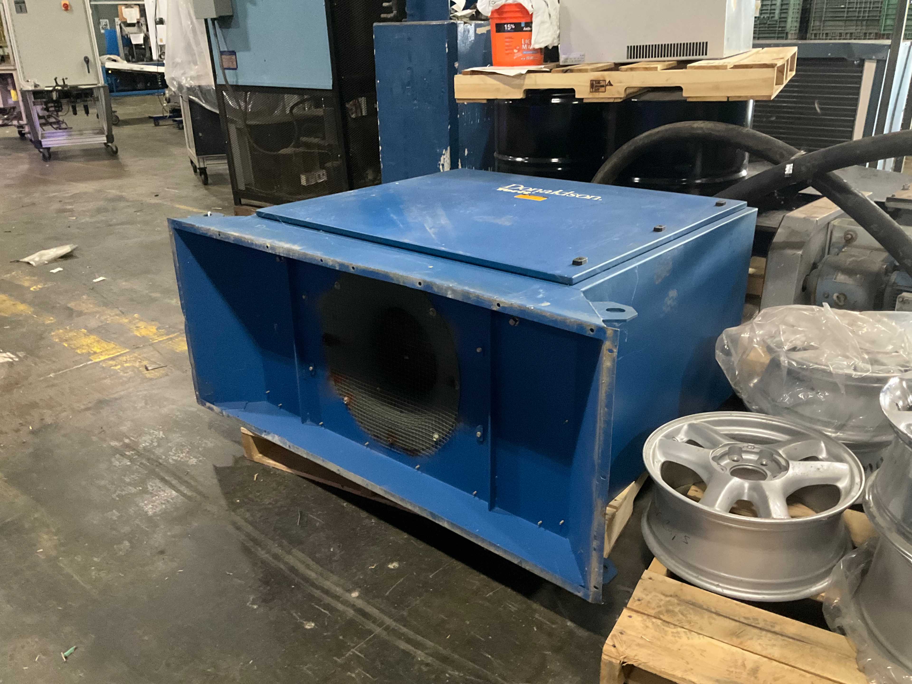 DONALDSON AIR FILTRATION SYSTEM - AIR FILTRATION